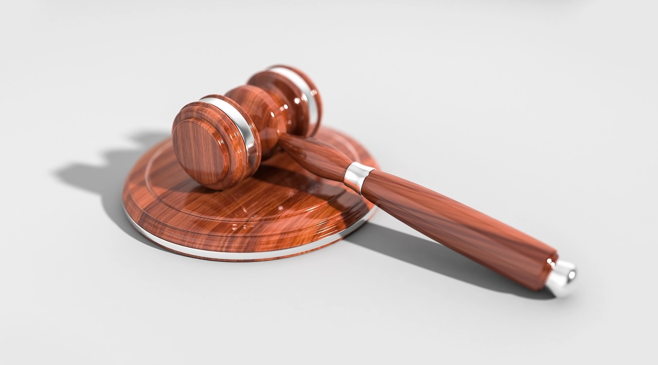 What legal aspects are there? - Image by Arek Socha on Pixabay